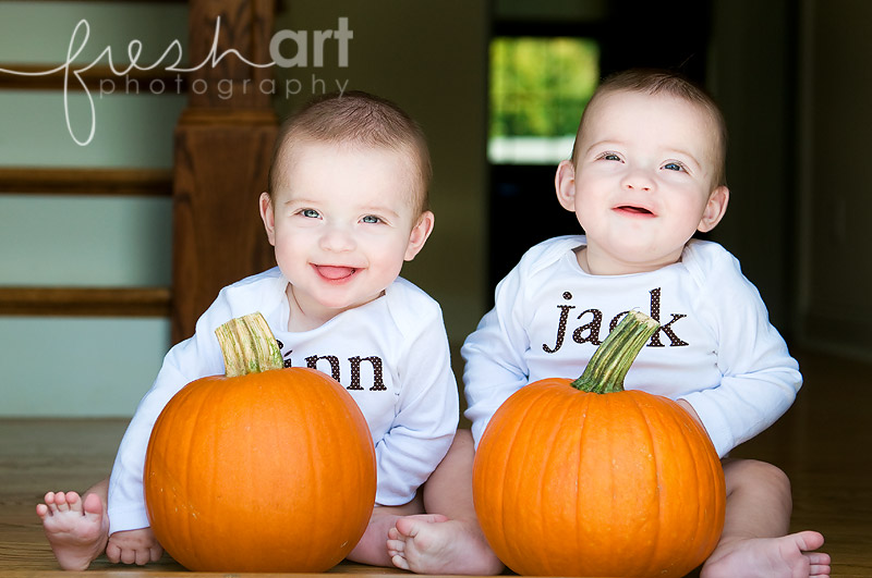 jack and finn six months {St. Louis twins photographers}