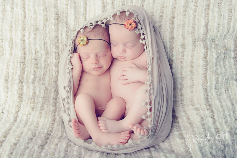 St. Louis Newborn Twin Photographers