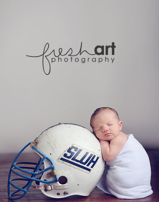 Did you know the Johnstons had a baby? | St. Louis Newborn Photographers