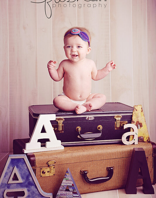 Alivia 6 Months Old | St. Louis Baby Photographers