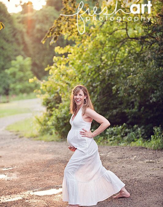 Oh how we love a good outtake! | St. Louis Maternity Photography