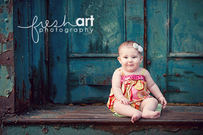 Caroline is 6 months | St. Louis Baby Photographers