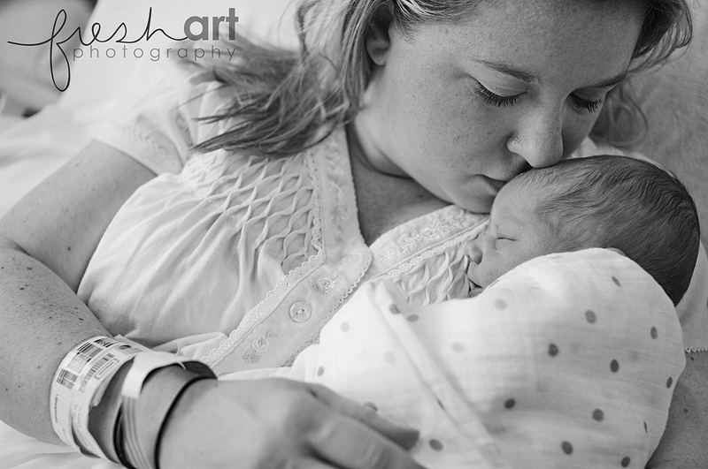 Mac’s Fresh 48 Session | St. Louis Birth Photography