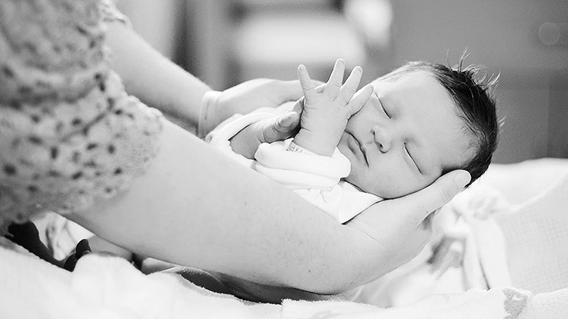 Introducing the amazing Kacy Williams | St. Louis Birth Photography