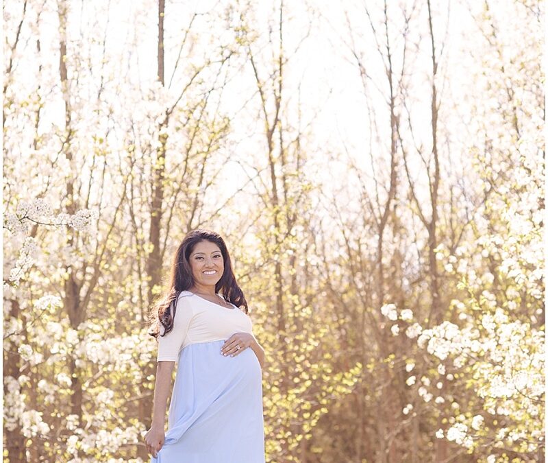 Sweet Spring Maternity and Family Session | St. Louis Family Photography