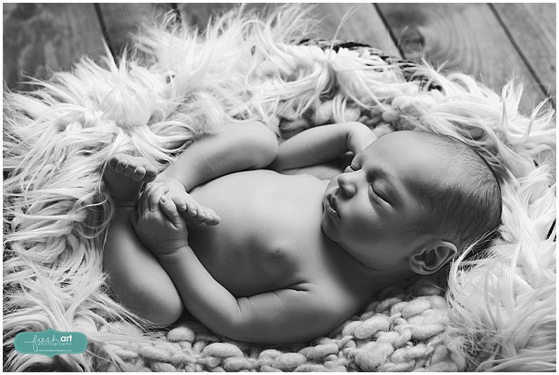 Newborn Baby Girl | St. Louis Newborn Photography